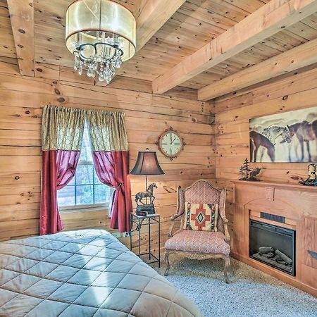 Resort Cabin With Fire Pit Golf, Hike And Play! Rothbury Экстерьер фото
