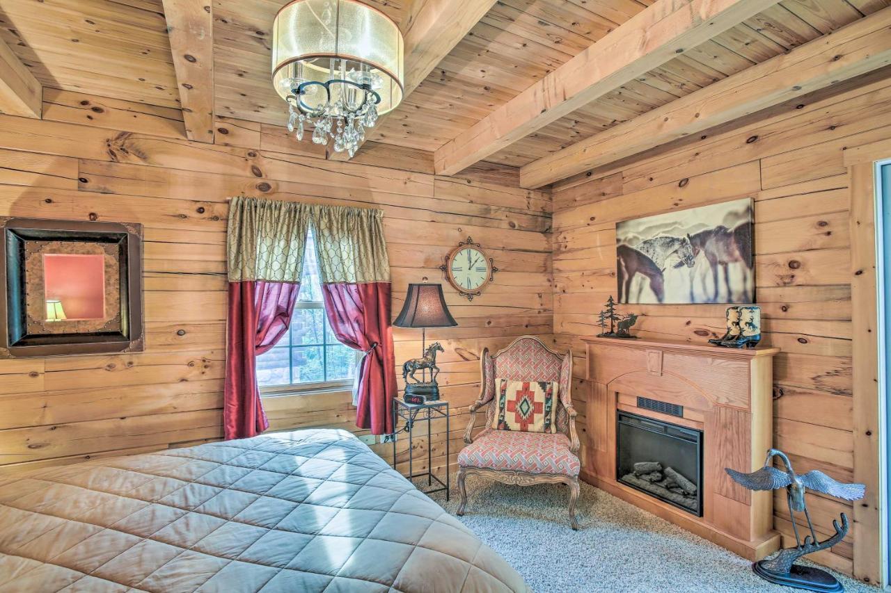 Resort Cabin With Fire Pit Golf, Hike And Play! Rothbury Экстерьер фото