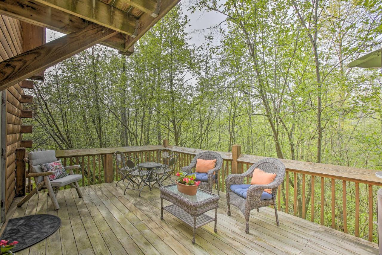 Resort Cabin With Fire Pit Golf, Hike And Play! Rothbury Экстерьер фото